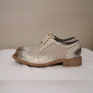 Woolrich Cream and Brown Wingtip Brogue Oxfords